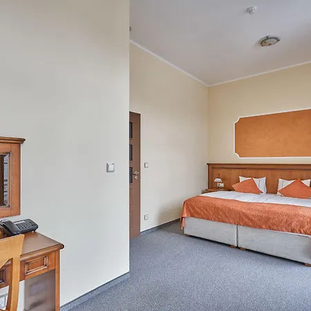 Akropolis Hotel apartamentowy 4*