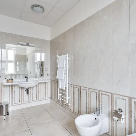 Apart Otel Akropolis