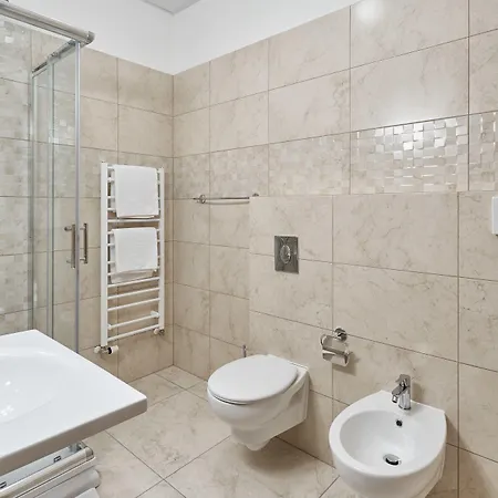 Akropolis 4* Karlovy Vary