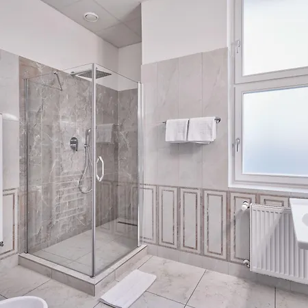 Apart Otel Akropolis 4*