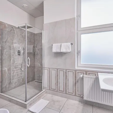 Akropolis 4* Karlovy Vary