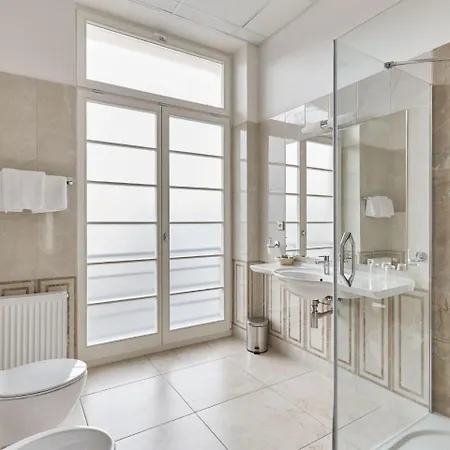 Apart Otel Akropolis Karlovy Vary