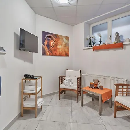 Akropolis 4*