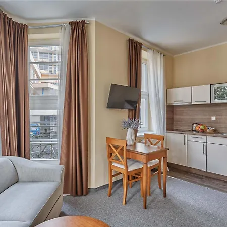 Hotel apartamentowy Akropolis